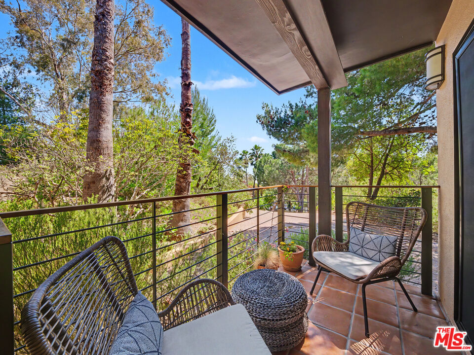 22067 Saddle Peak Road Property Photo 48