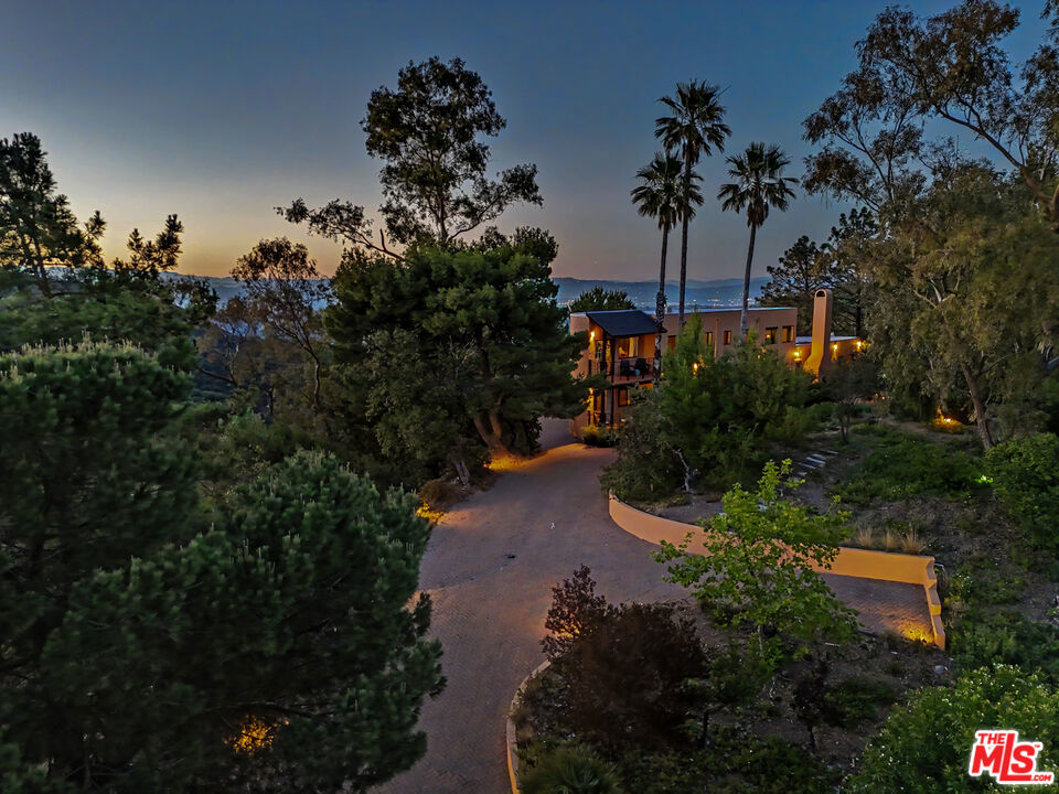 22067 Saddle Peak Road Property Photo 60