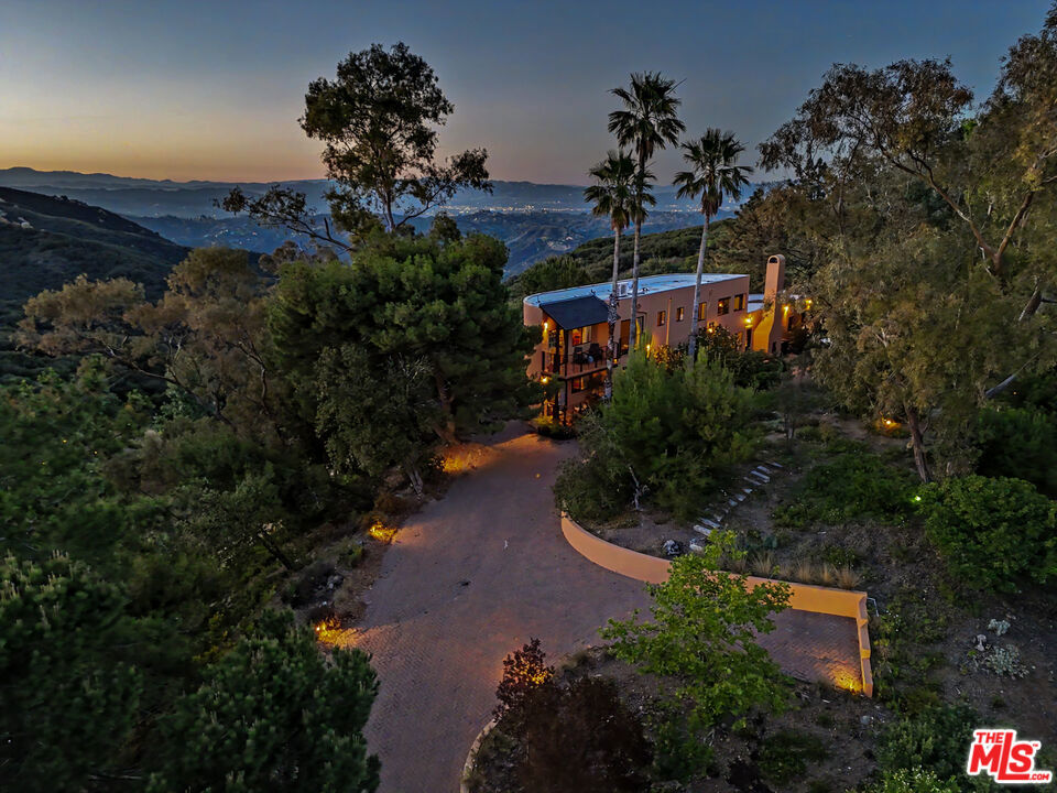 22067 Saddle Peak Road Property Photo 61