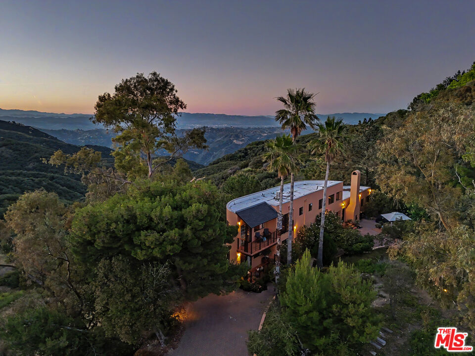 22067 Saddle Peak Road Property Photo 62