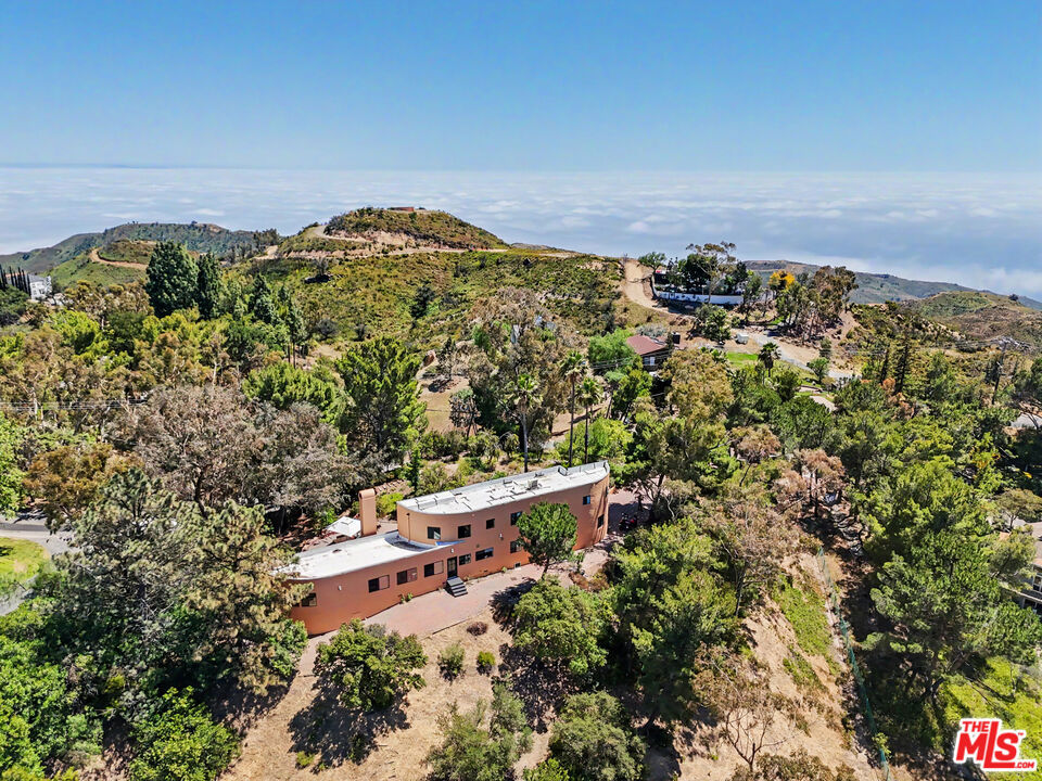 22067 Saddle Peak Road Property Photo 63
