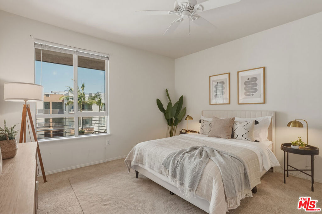 100 S Alameda Street 401 Property Photo 25
