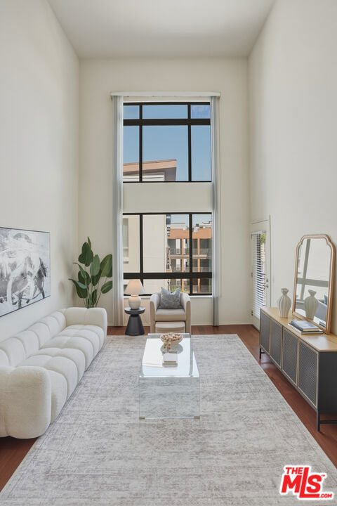 100 S Alameda Street 401 Property Photo 33