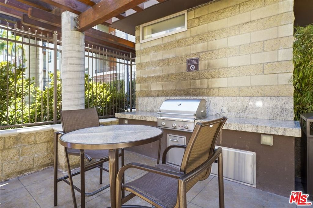 100 S Alameda Street 401 Property Photo 50