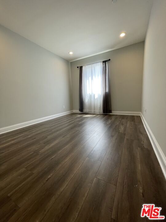 4710 Maplewood Avenue Property Photo 20