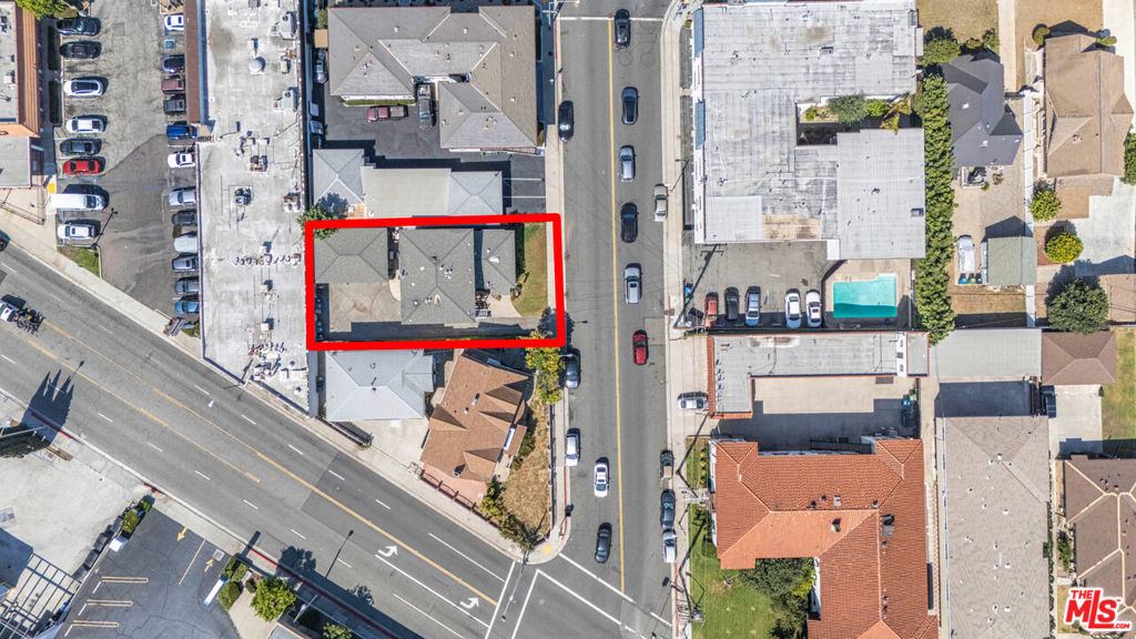 9 W Pine Street Property Photo 10