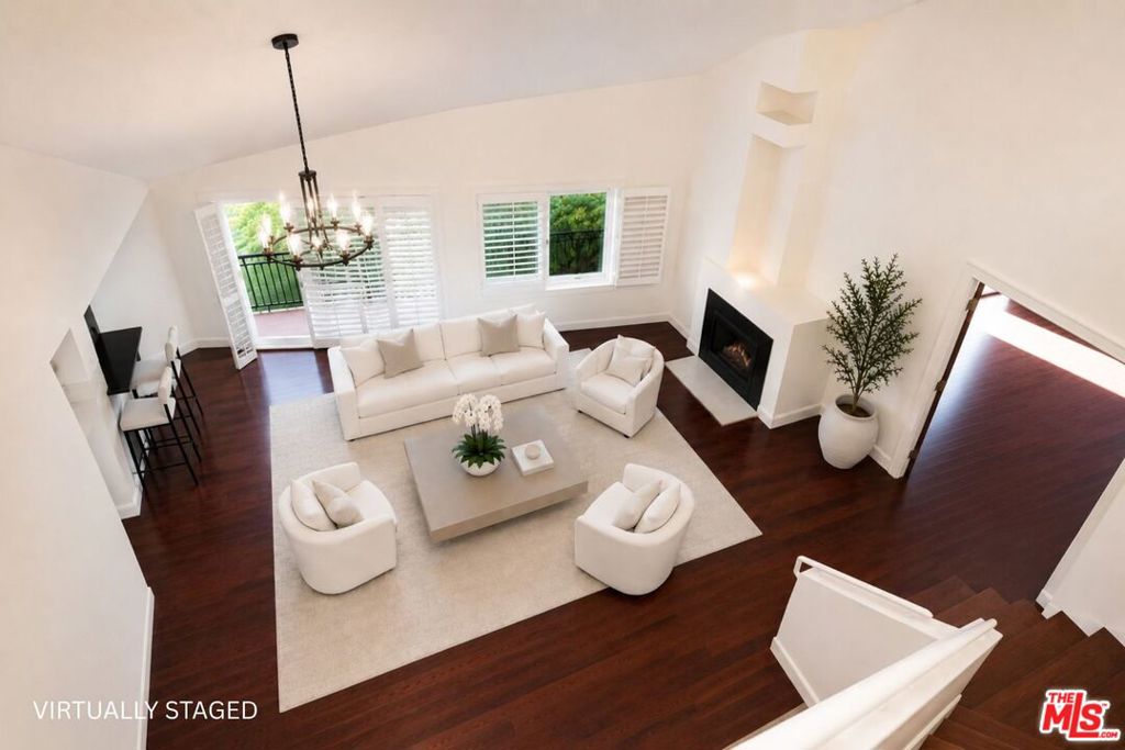 16040 W Sunset Boulevard 308 Property Photo 1