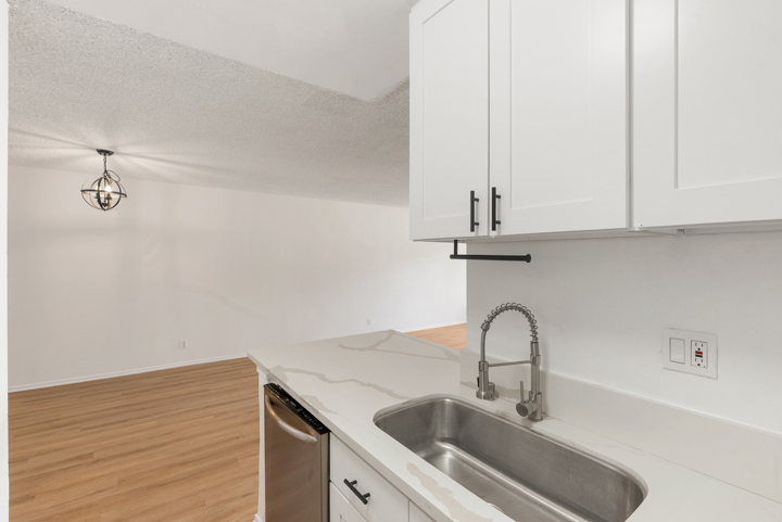18307 Burbank Boulevard 118 Property Photo 6