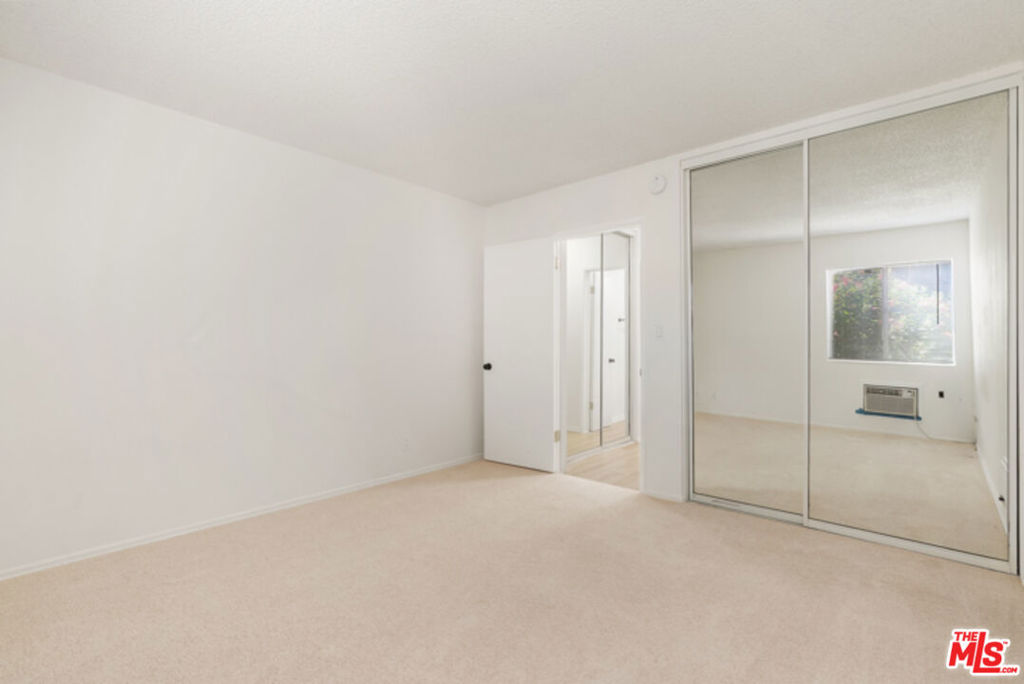 18307 Burbank Boulevard 118 Property Photo 7