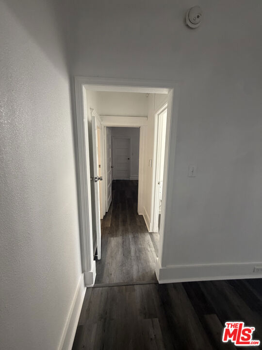 3925 S Normandie Avenue Property Photo 12