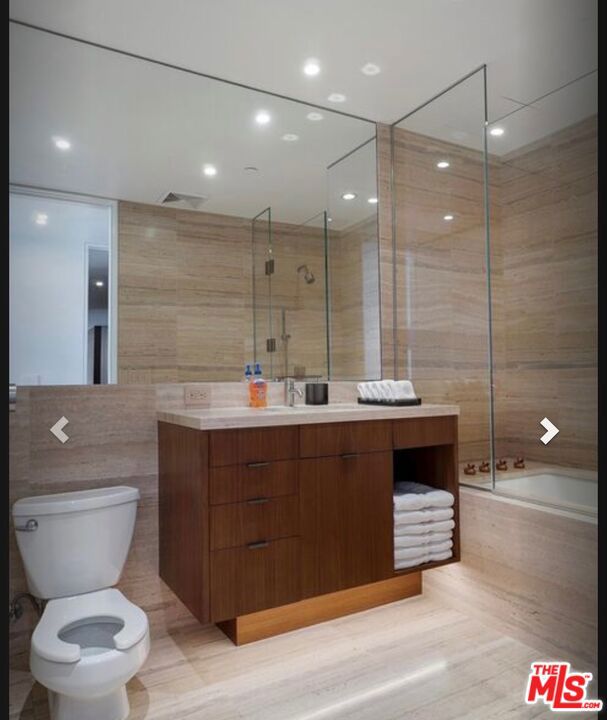 6250 Hollywood Boulevard 14d Property Photo 19