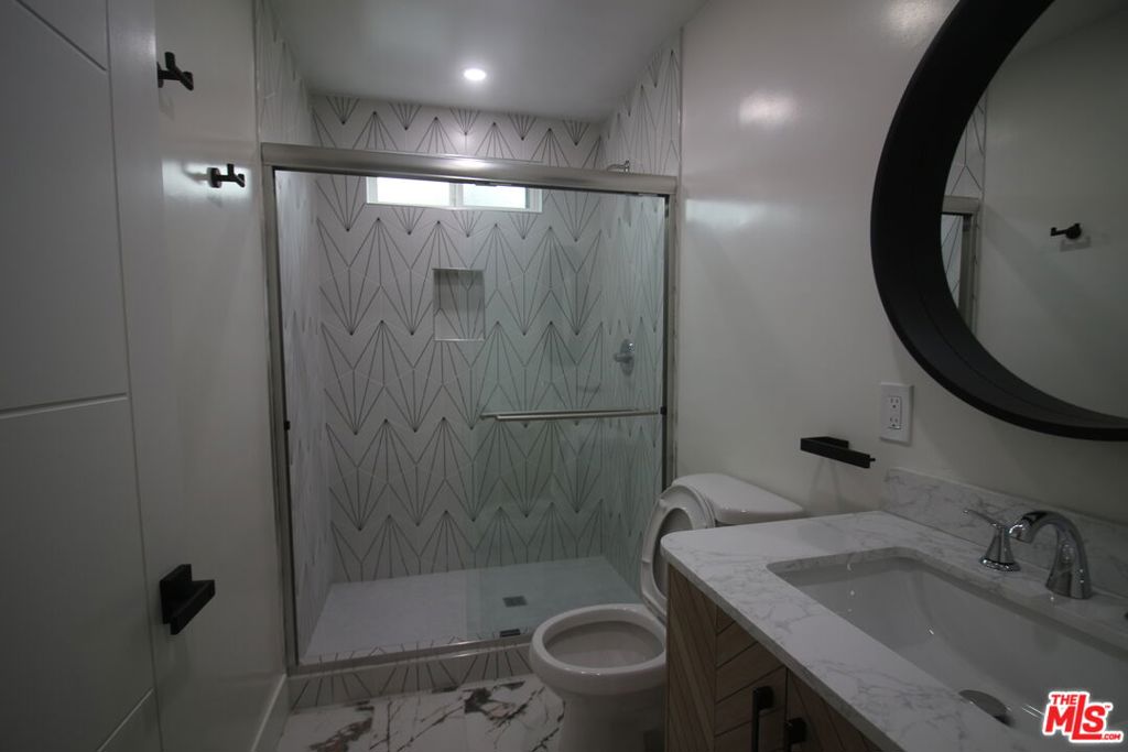 26833353 Property Photo 5
