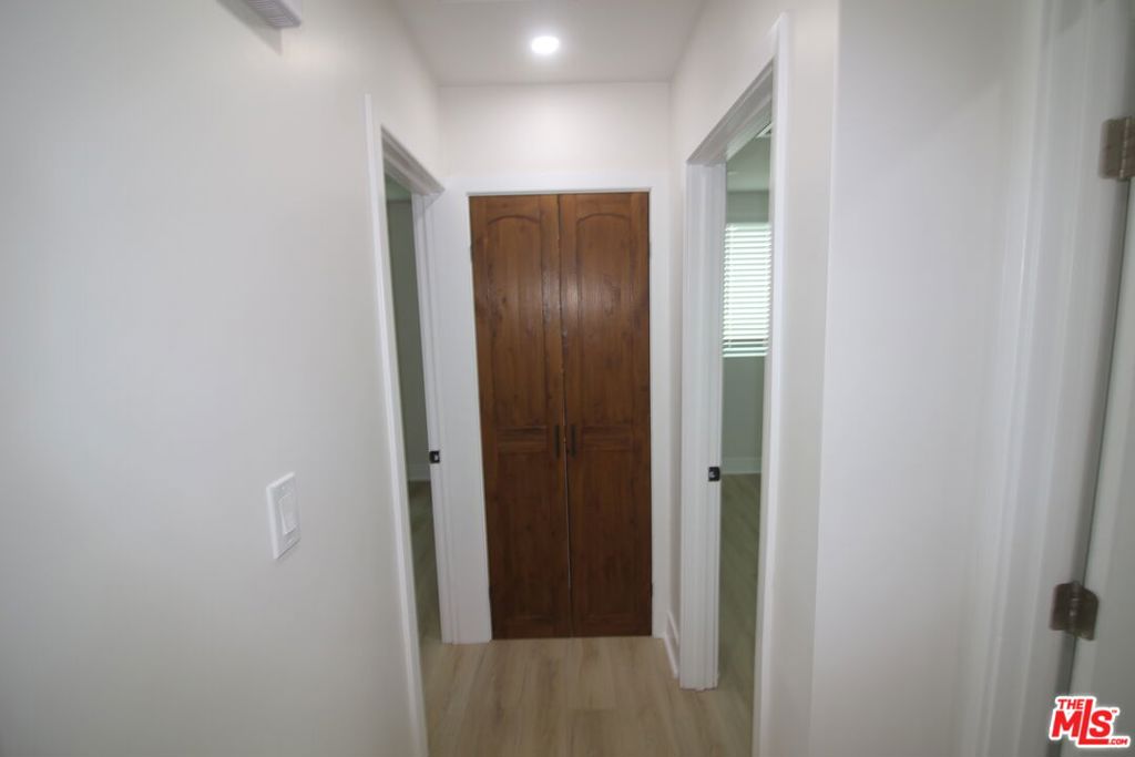 26833353 Property Photo 6