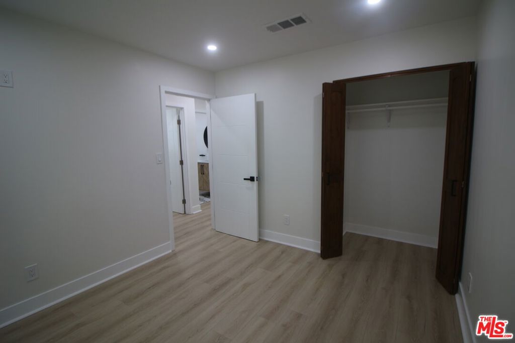 26833353 Property Photo 13