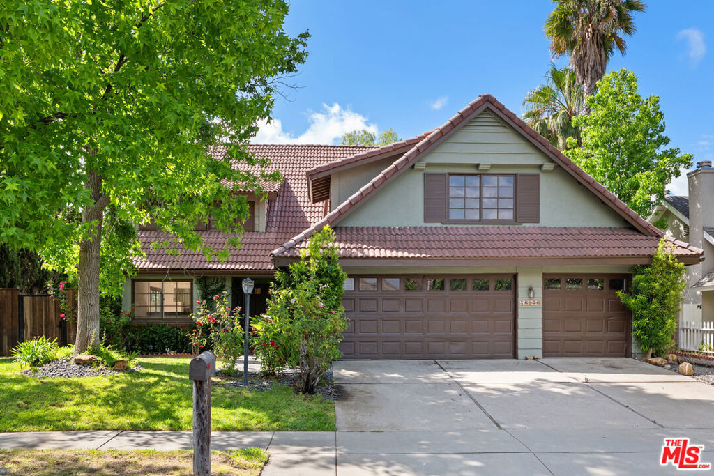 26926 De Berry Drive Property Photo 2