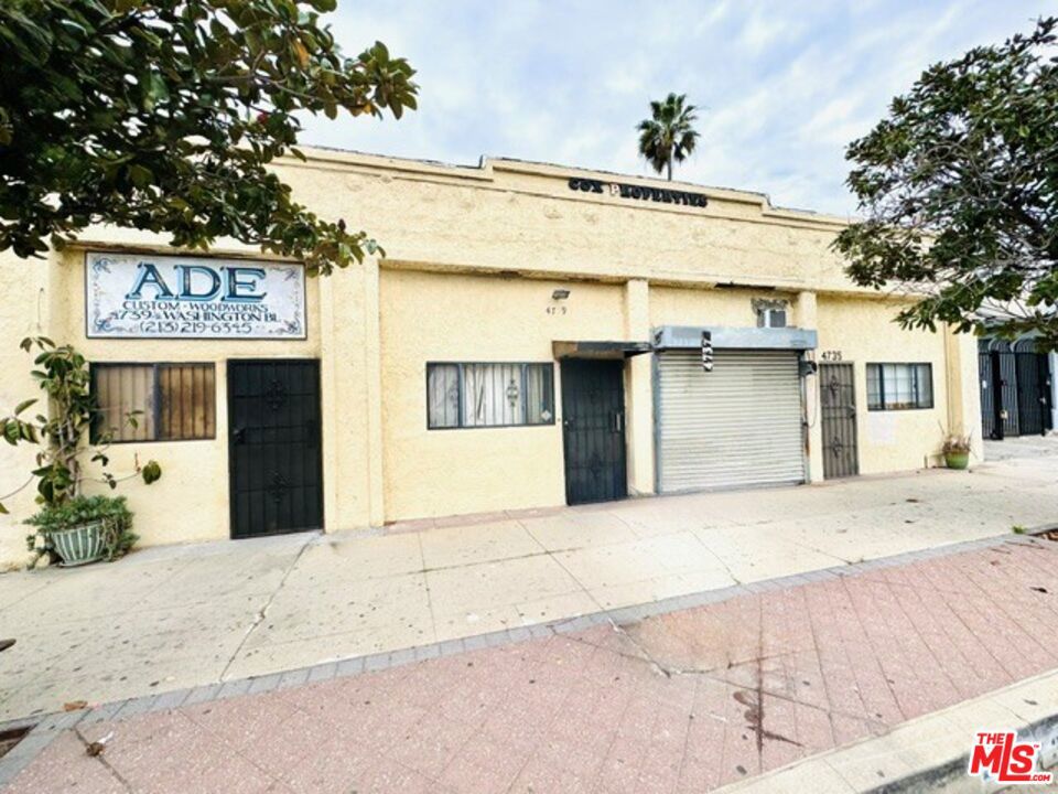 4739 W Washington Boulevard Property Photo 1
