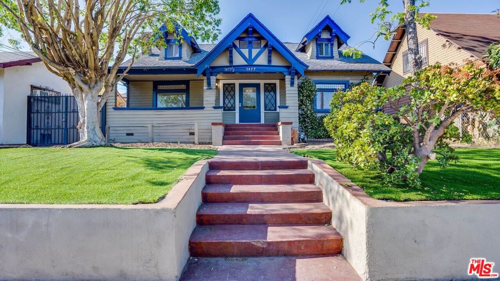 1477 W 29th Street Property Photo 3
