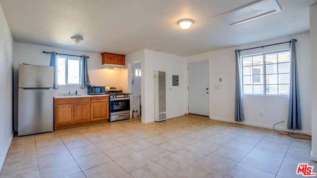 1477 W 29th Street Property Photo 27