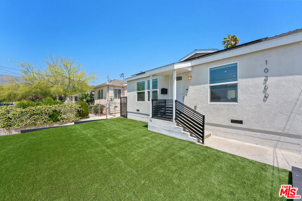 10360 Mcclemont Avenue Property Photo 3