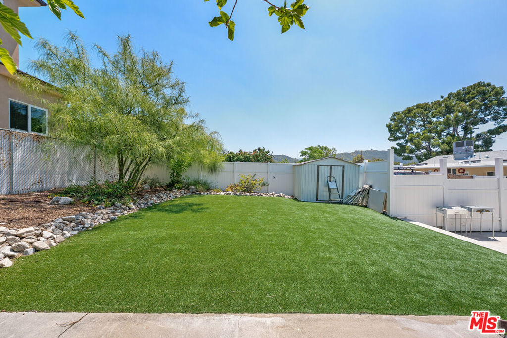 10360 Mcclemont Avenue Property Photo 28
