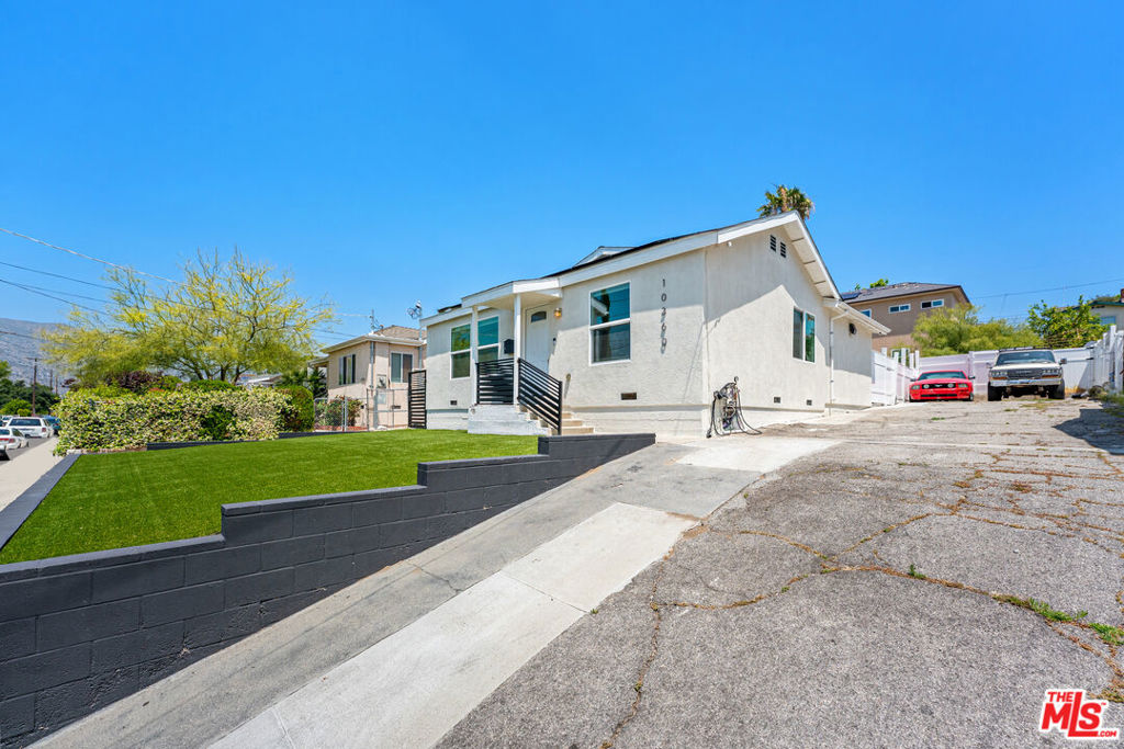 10360 Mcclemont Avenue Property Photo 31