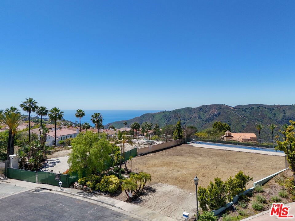 16895 Calle De Sarah Property Photo 8