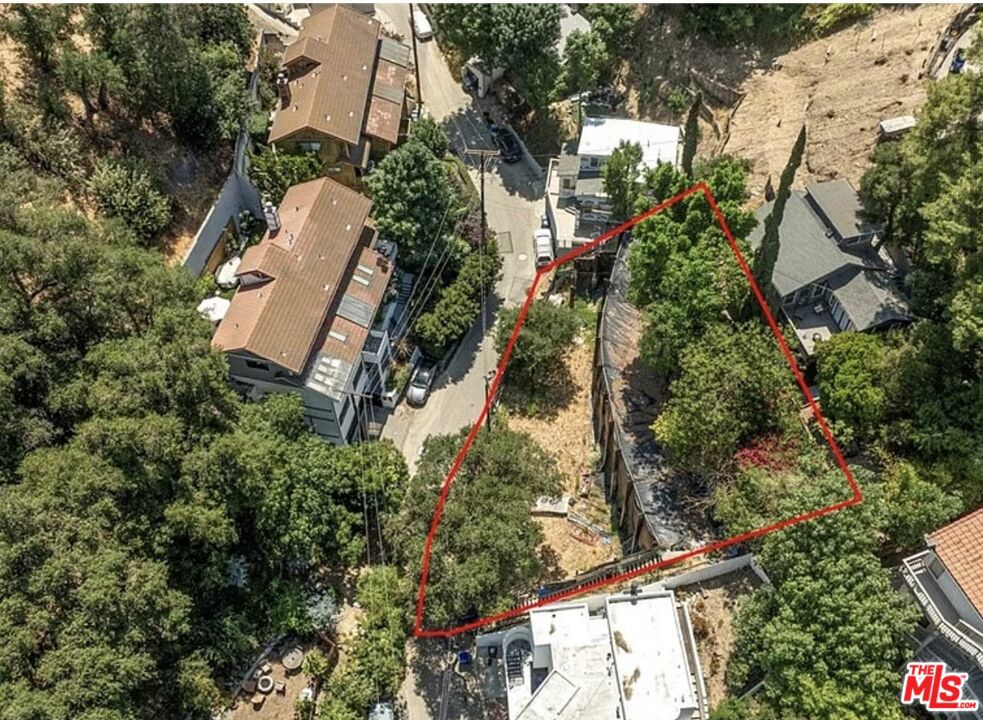 3941 Pacheco Drive Property Photo 3