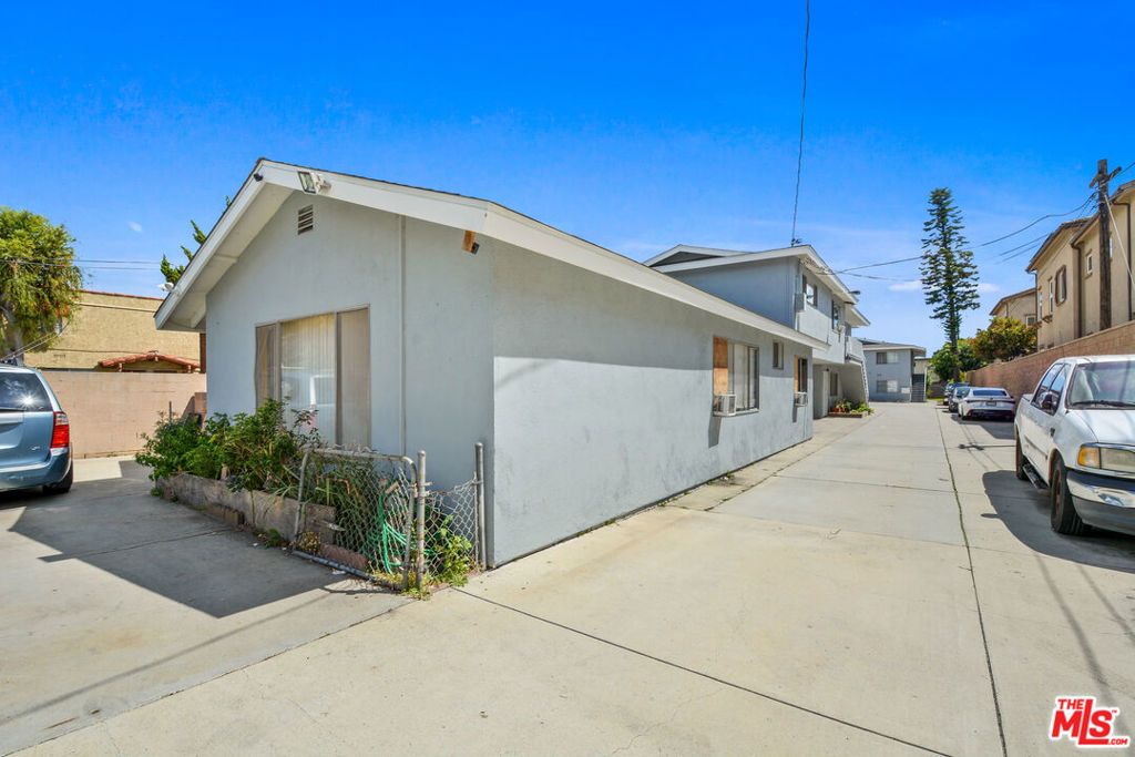 11062 Excelsior Drive Property Photo 2