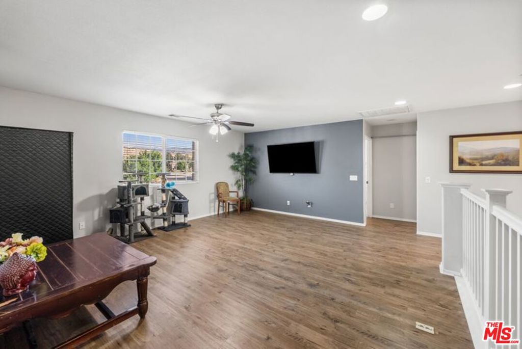 2415 Foxtail Drive Property Photo 20