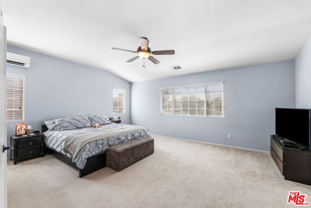 2415 Foxtail Drive Property Photo 23