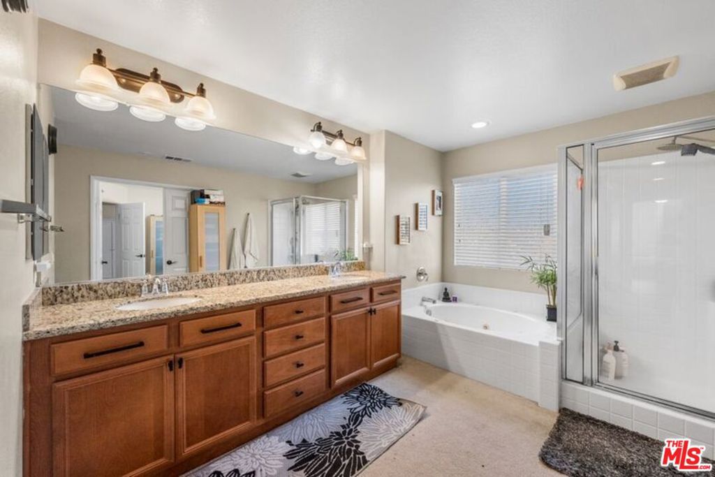 2415 Foxtail Drive Property Photo 24