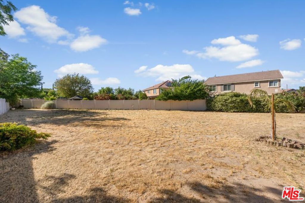 2415 Foxtail Drive Property Photo 28
