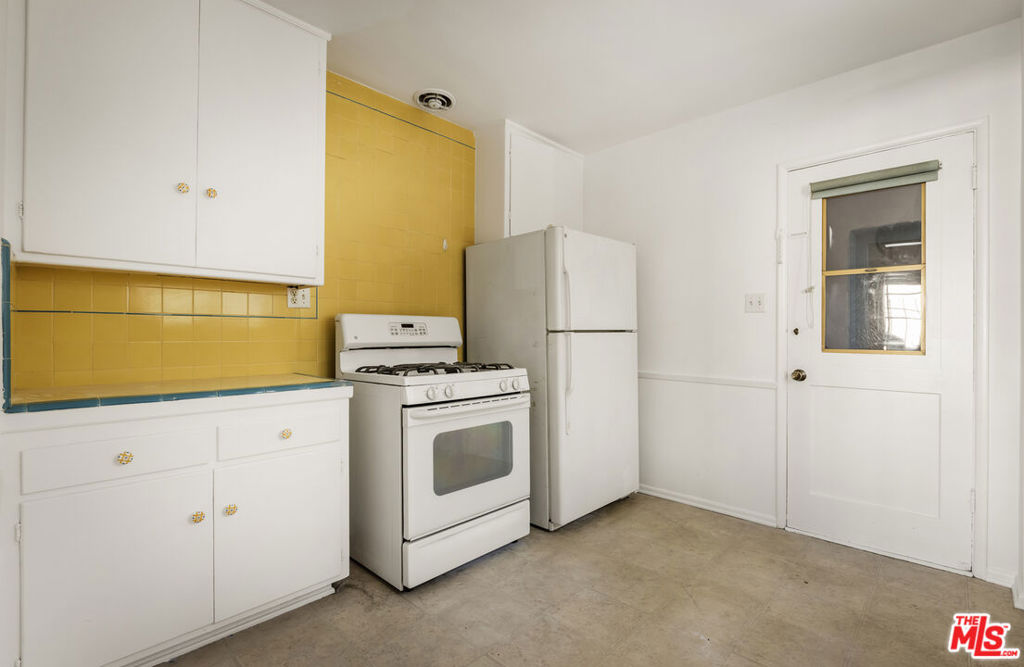 215 S Tower Drive Property Photo 15