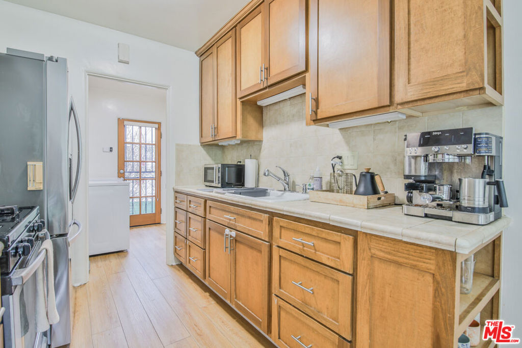 2252 20th Street Property Photo 19