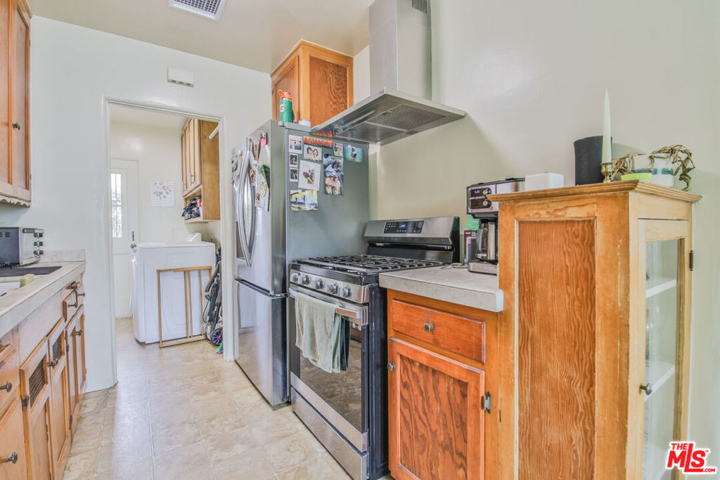 2252 20th Street Property Photo 33