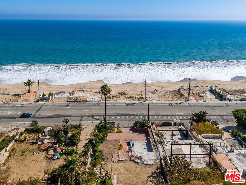 21525 Pacific Coast Highway Property Photo 3