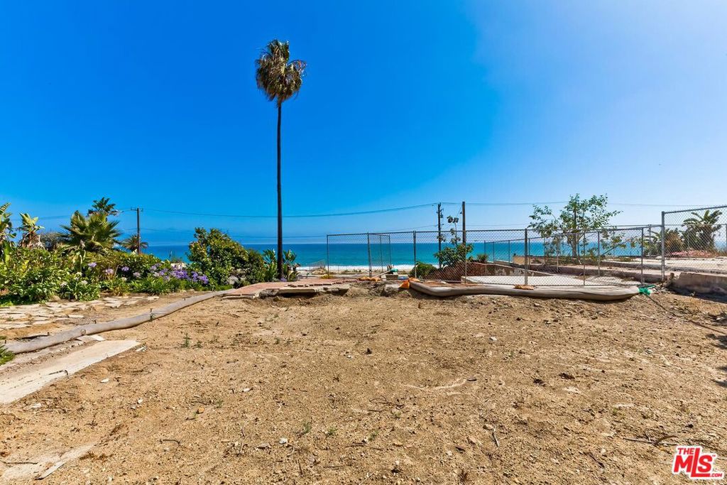 21525 Pacific Coast Highway Property Photo 7