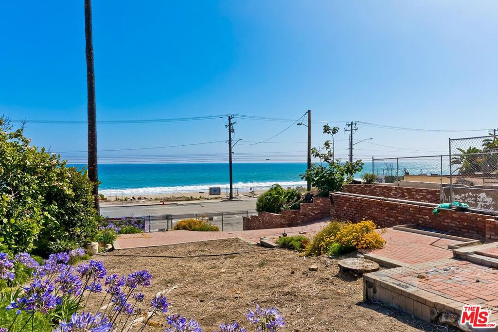 21525 Pacific Coast Highway Property Photo 11