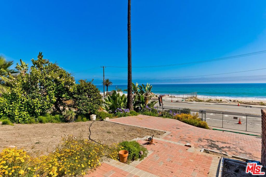 21525 Pacific Coast Highway Property Photo 14