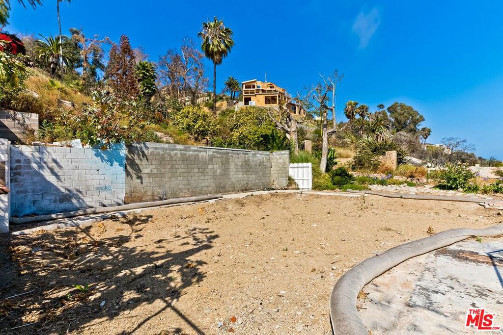 21525 Pacific Coast Highway Property Photo 22