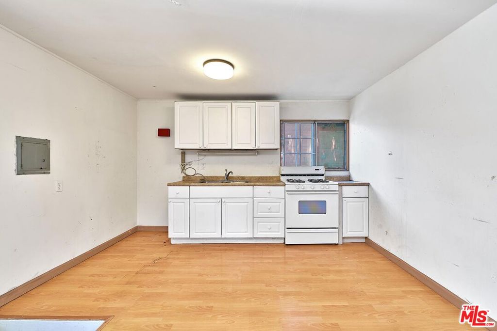 1522 Crenshaw Boulevard Property Photo 14