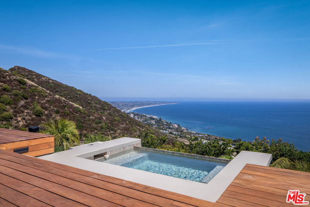 4310 Encinal Canyon Road Property Photo 1