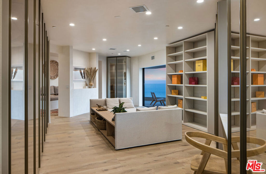 4310 Encinal Canyon Road Property Photo 15