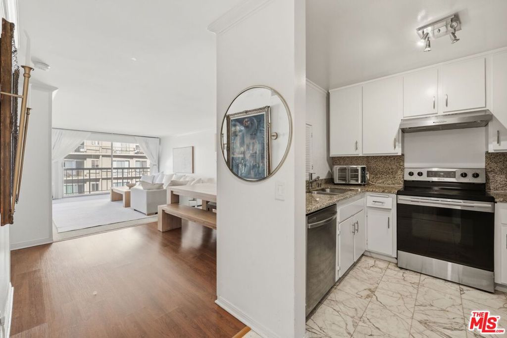 10751 Wilshire Boulevard 1206 Property Photo 7