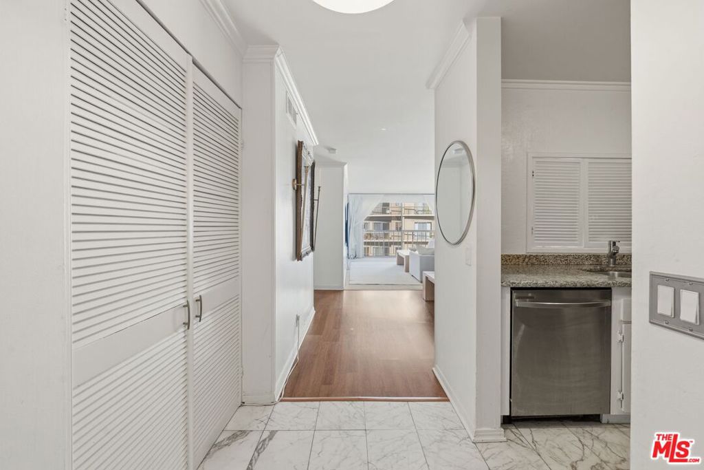 10751 Wilshire Boulevard 1206 Property Photo 8