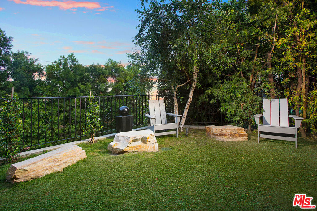 1655 N Crescent Heights Boulevard Property Photo 49