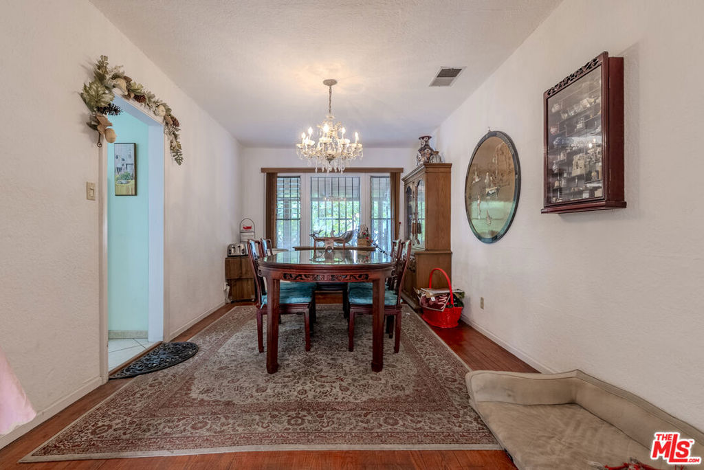 2251 Moss Avenue Property Photo 11