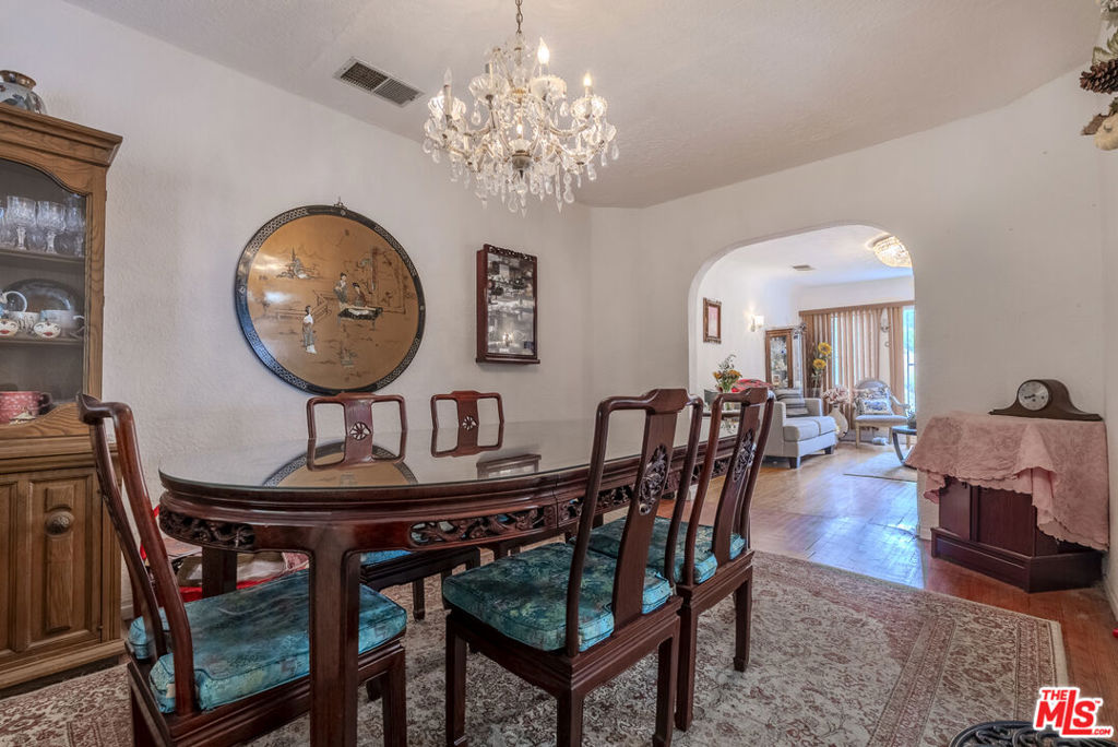 2251 Moss Avenue Property Photo 12