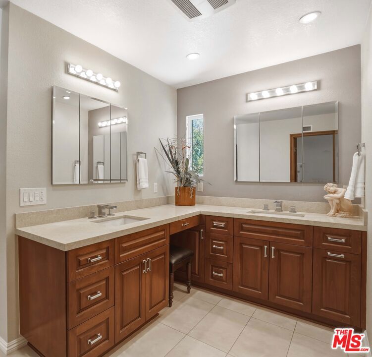 29061 Saddlebrook Drive Property Photo 29