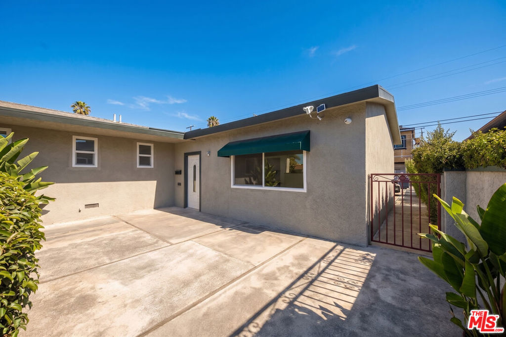 1457 E Chapman Avenue Property Photo 9